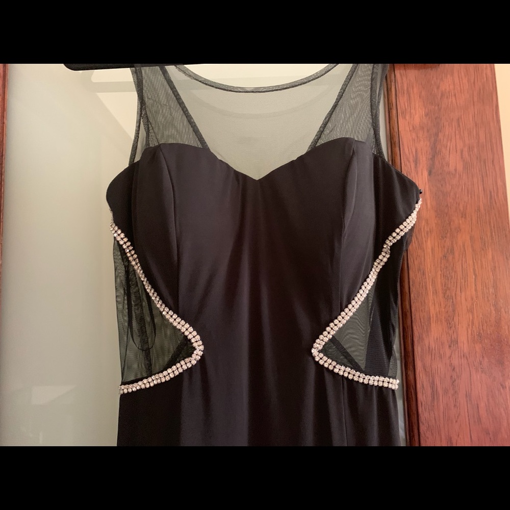 Dress - Picture 2 of 6